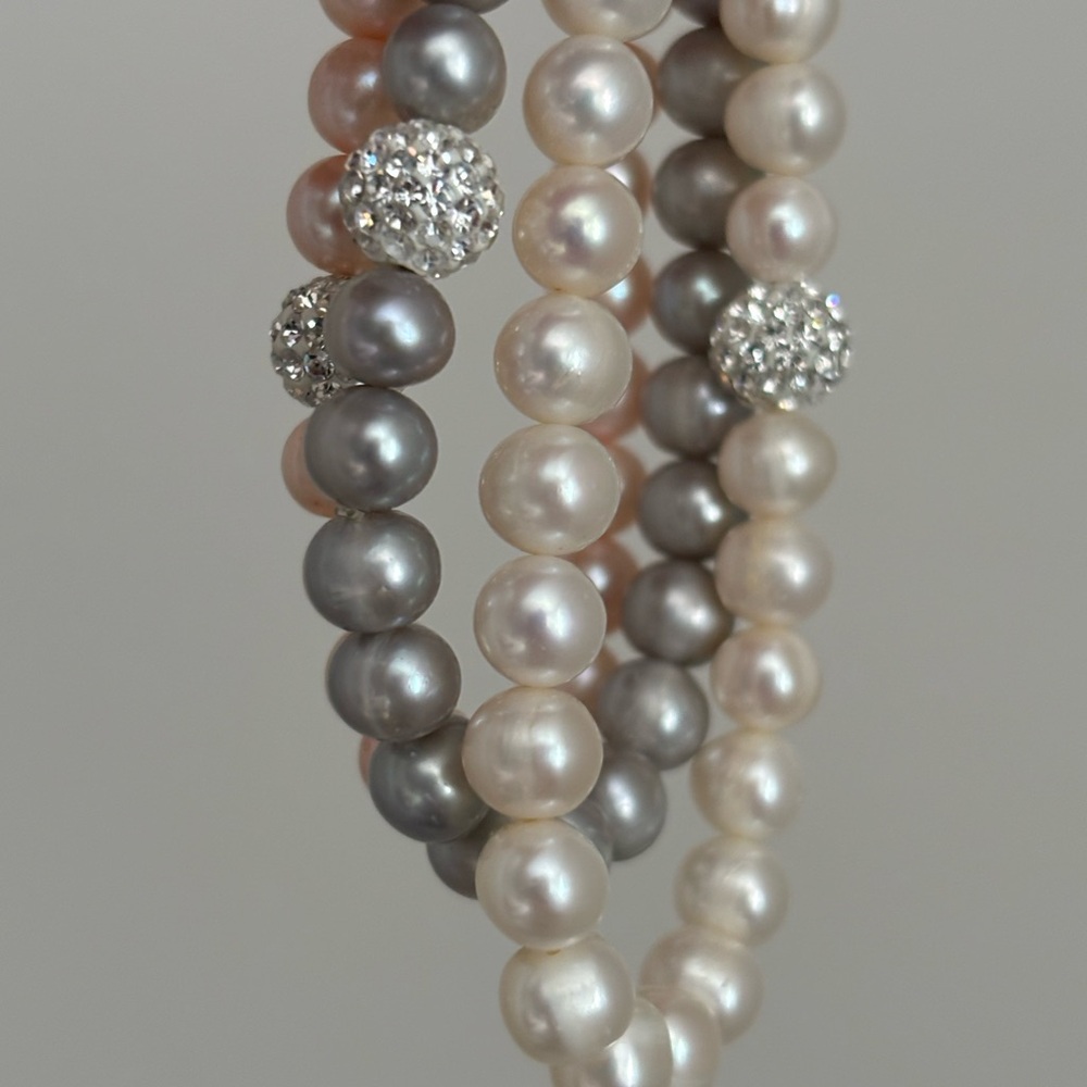 3 Pearl stretch bracelets - Picture 7 of 8